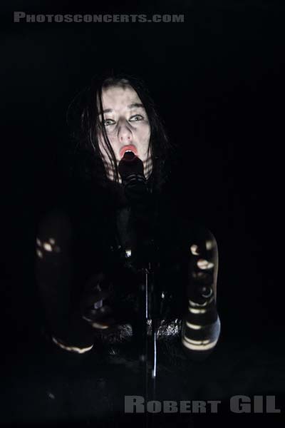 ZOLA JESUS - 2017-11-08 - PARIS - Point Ephemere - 